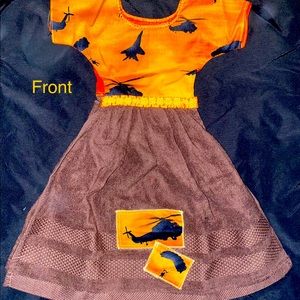 Hand towel, dress shaped. Military helicopters, sky diver.